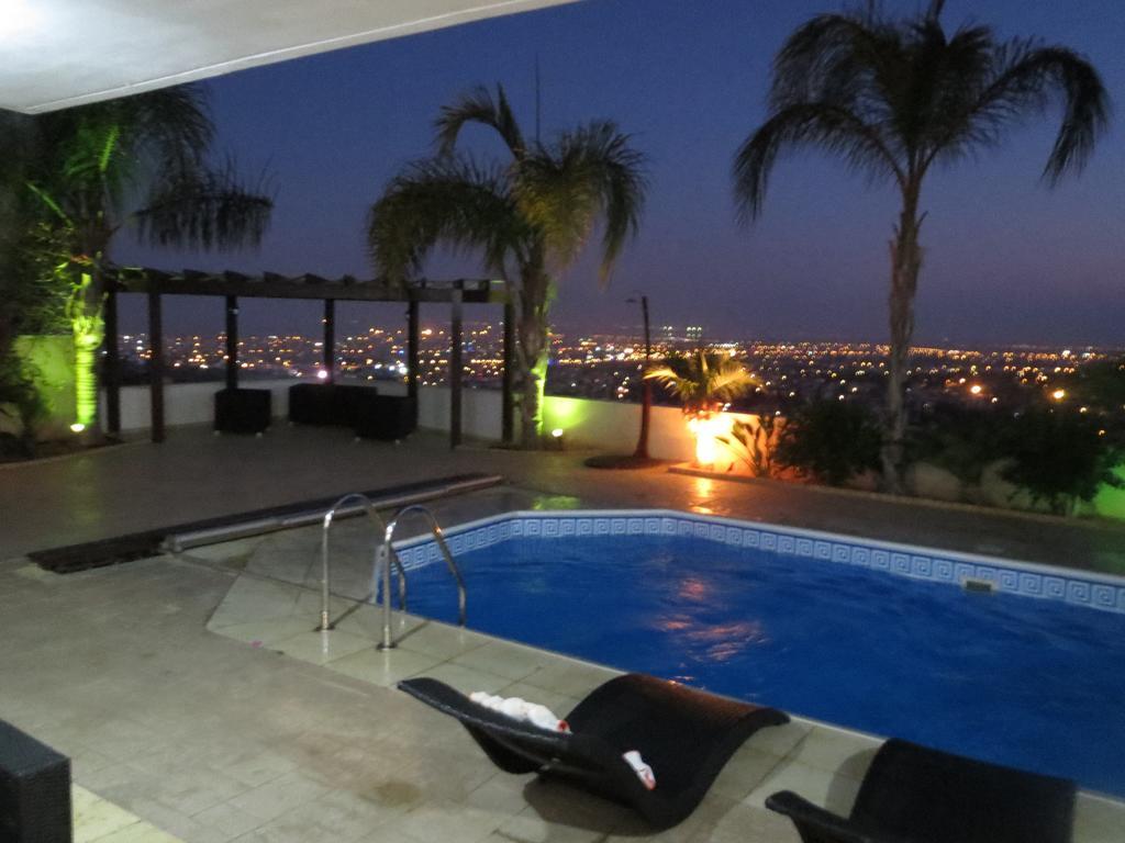 Apartment City Views - Only For Couples