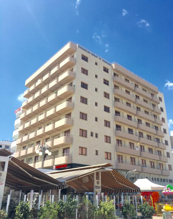 Ithaki Phinikoudes No. 205 *