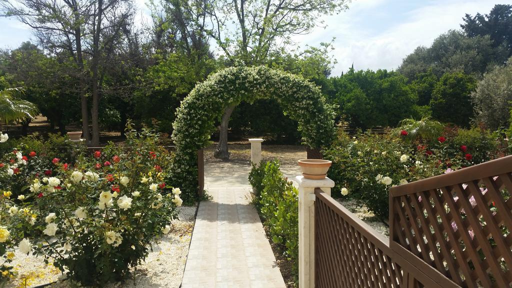 Eliofos Elegant Maisonettes 2*