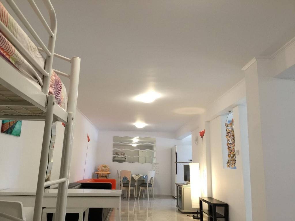 Neyla Four Bedroom Front Villa Coral Bay