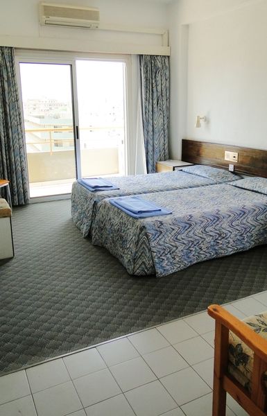 Sunflower Aparthotel 3*