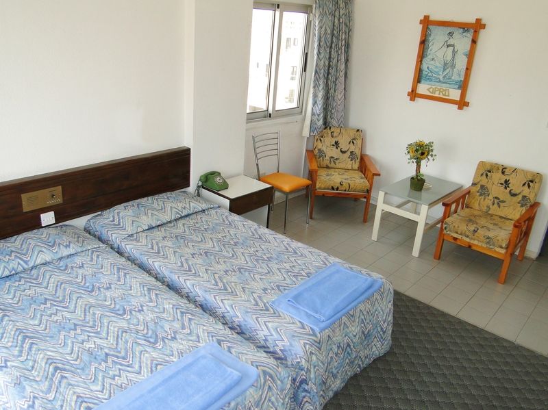 Aparthotel Sunflower 3*