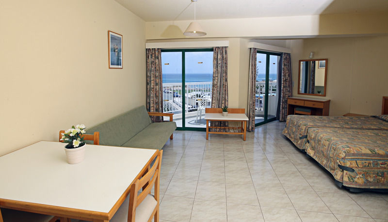 Infinity Blu - Designed For Adults By Louis Hotel Protaras