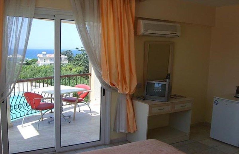 The & Hotel Agios Georgios (Kyrenia)