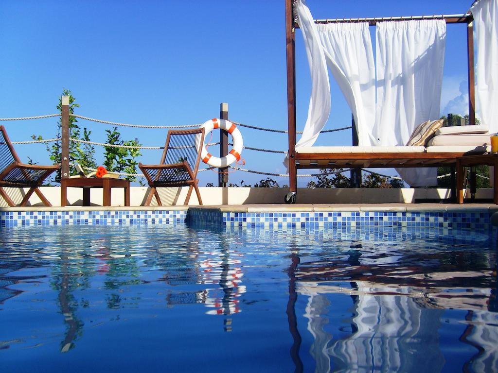 Mediterranean Blue Villa *