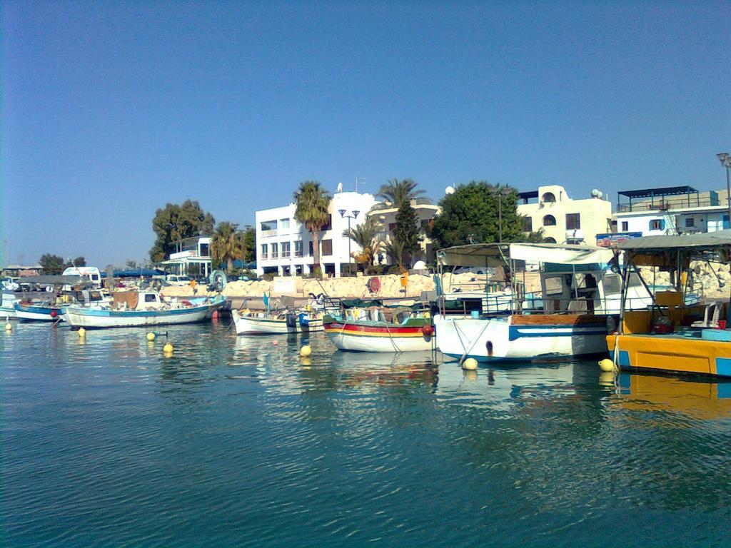 Androulla Villa *
