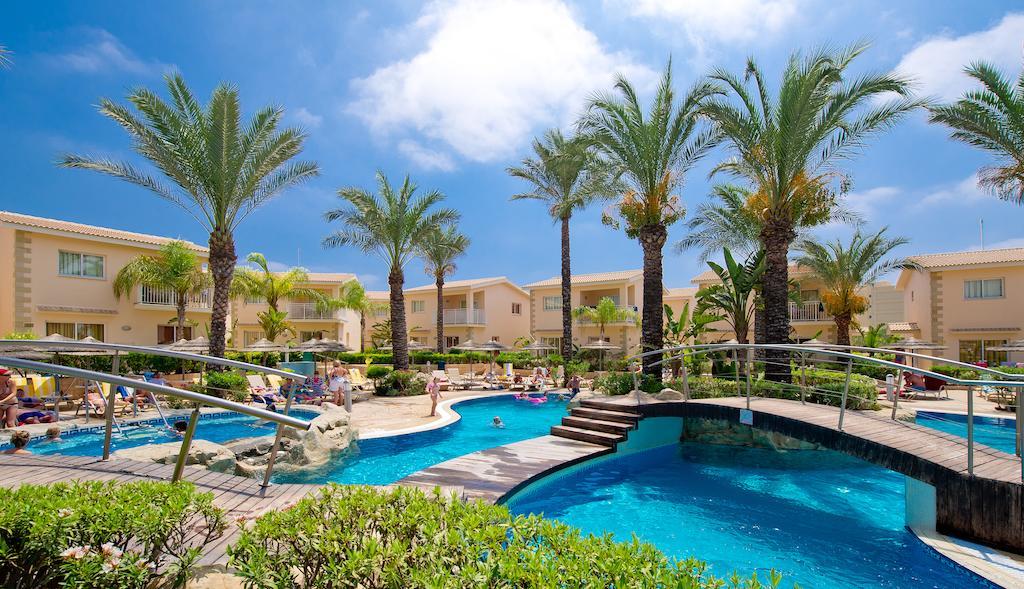 Tasia Maris Gardens Aparthotel