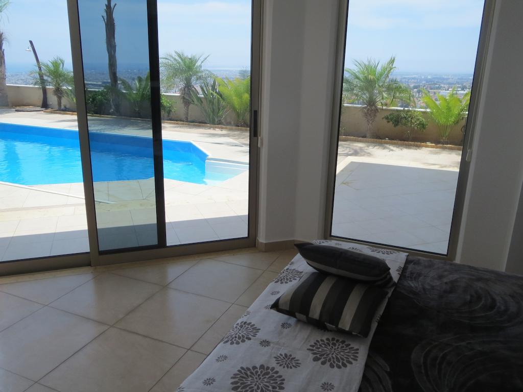 City Views - Only For Couples Apartment