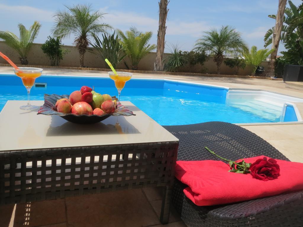 City Views - Only For Couples Apartment