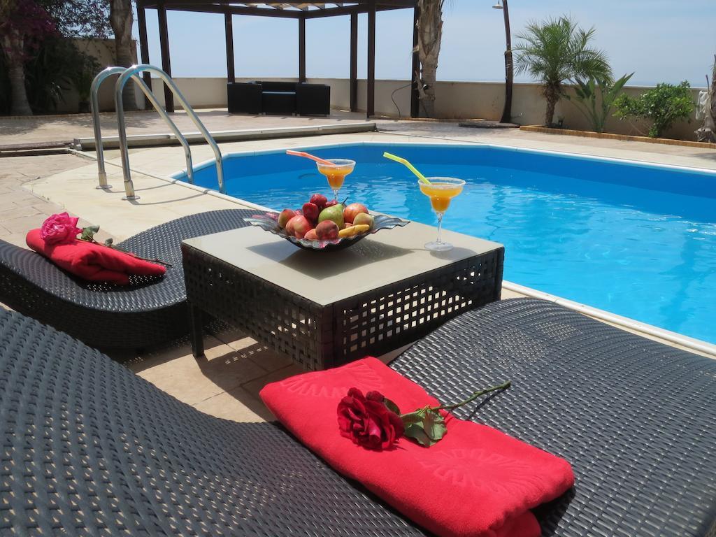 Apartment City Views - Only For Couples *