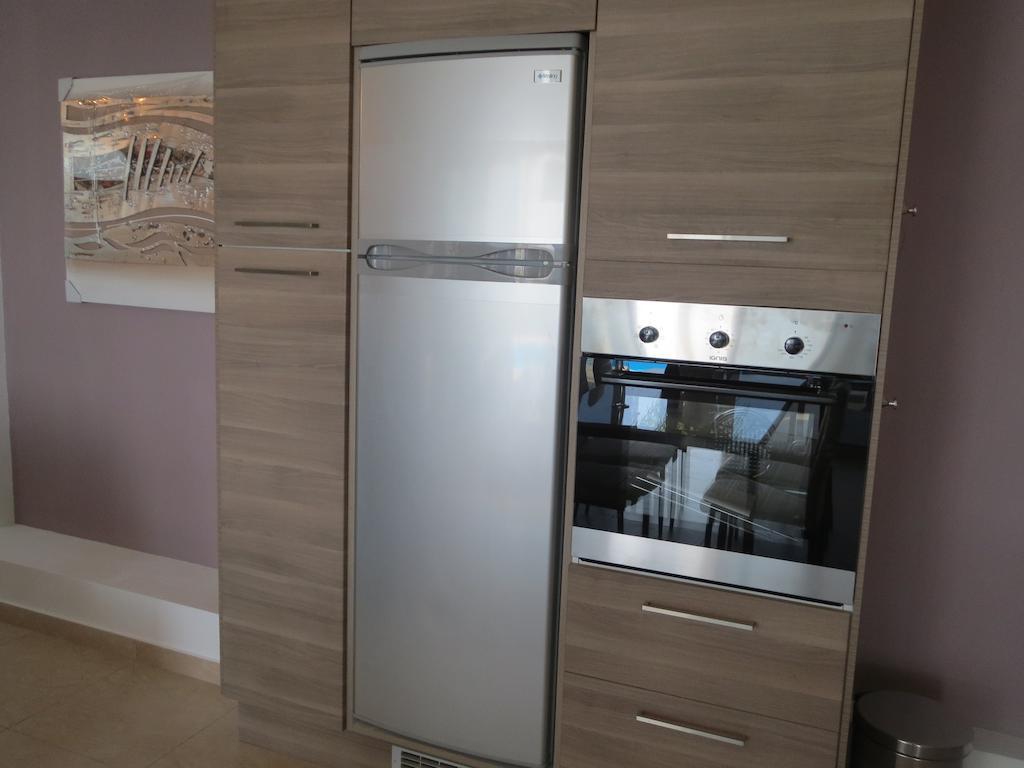 City Views - Only For Couples Apartment Limassol