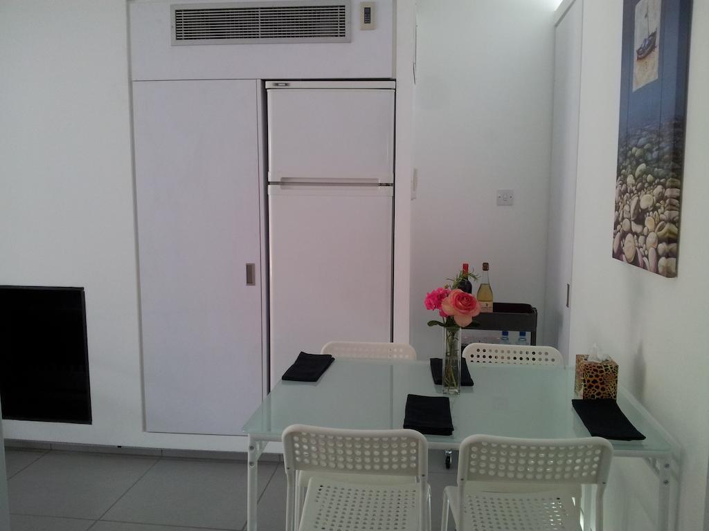 Yialos Holiday Apartments Perivolia