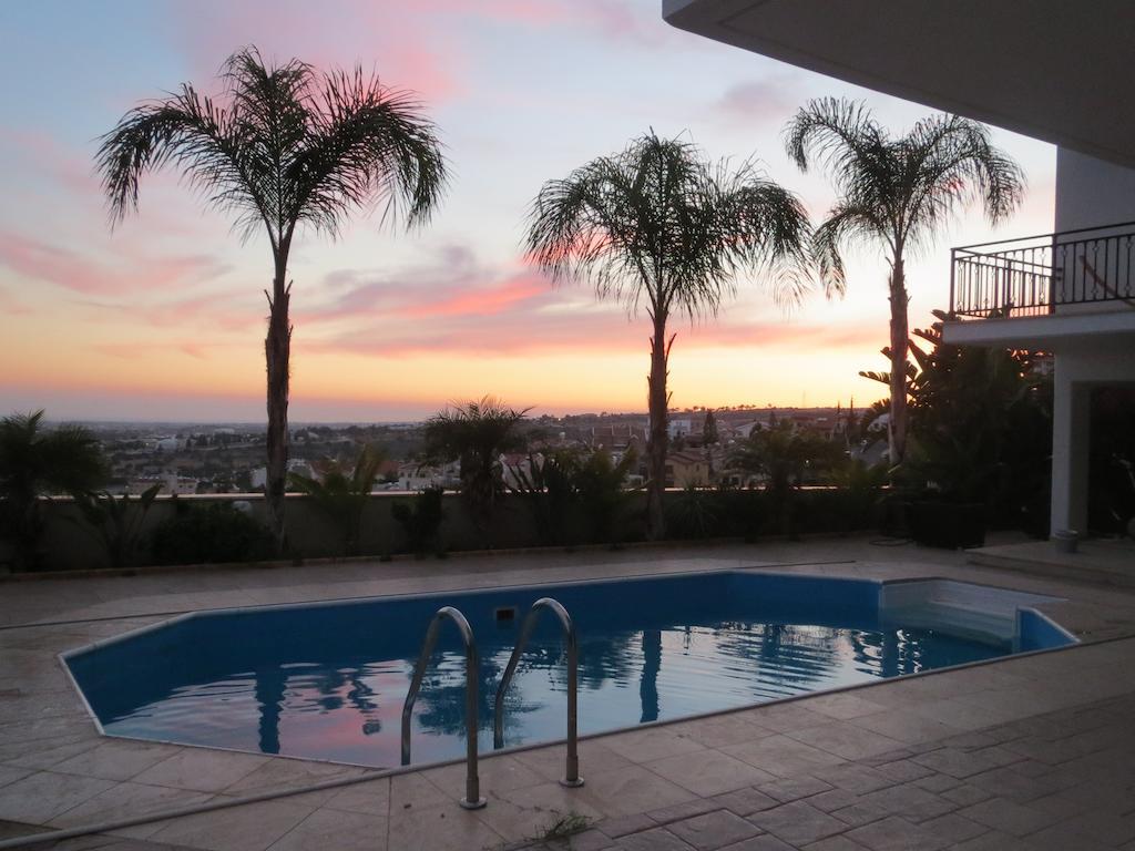 Apartment City Views - Only For Couples *
