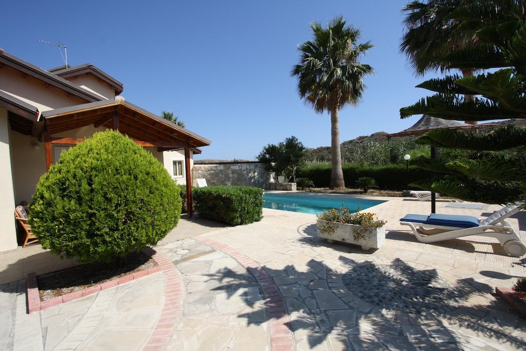 Alonia Villas