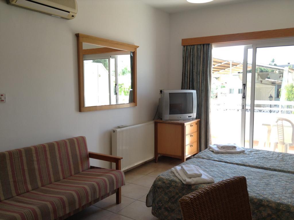 Aparthotel Valana 2*