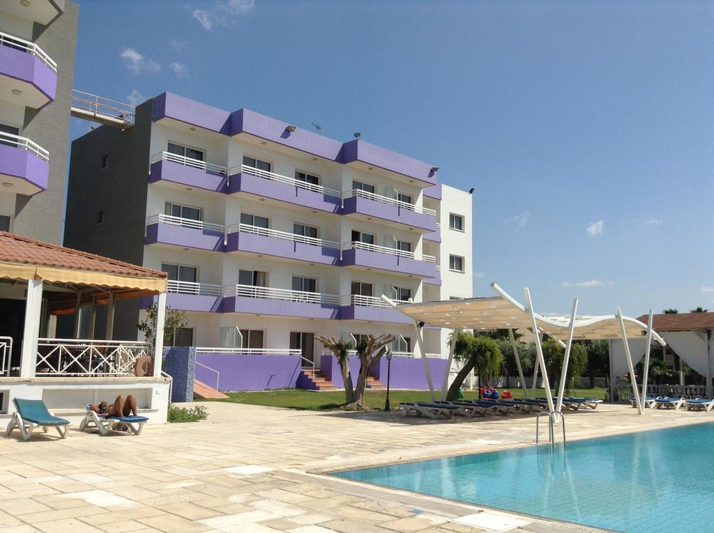 Aparthotel Valana 2*