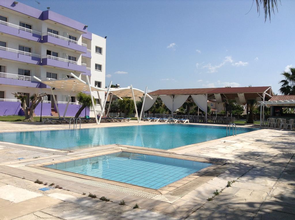 Aparthotel Valana 2*