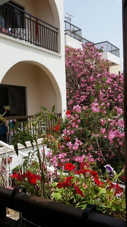 Apartment Myriama *