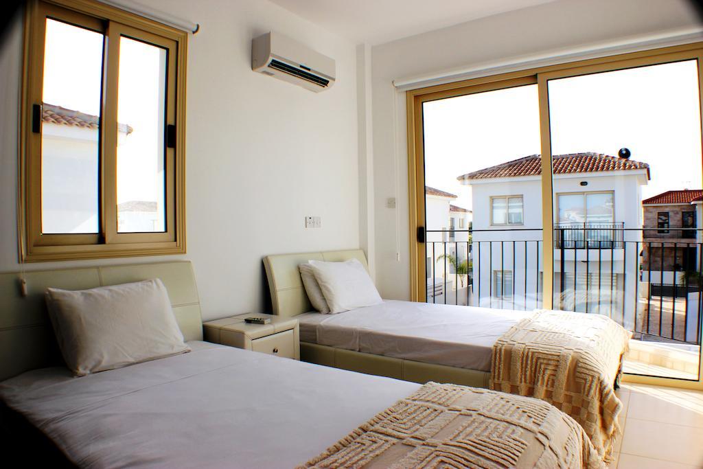 Villa Palm Tree Protaras