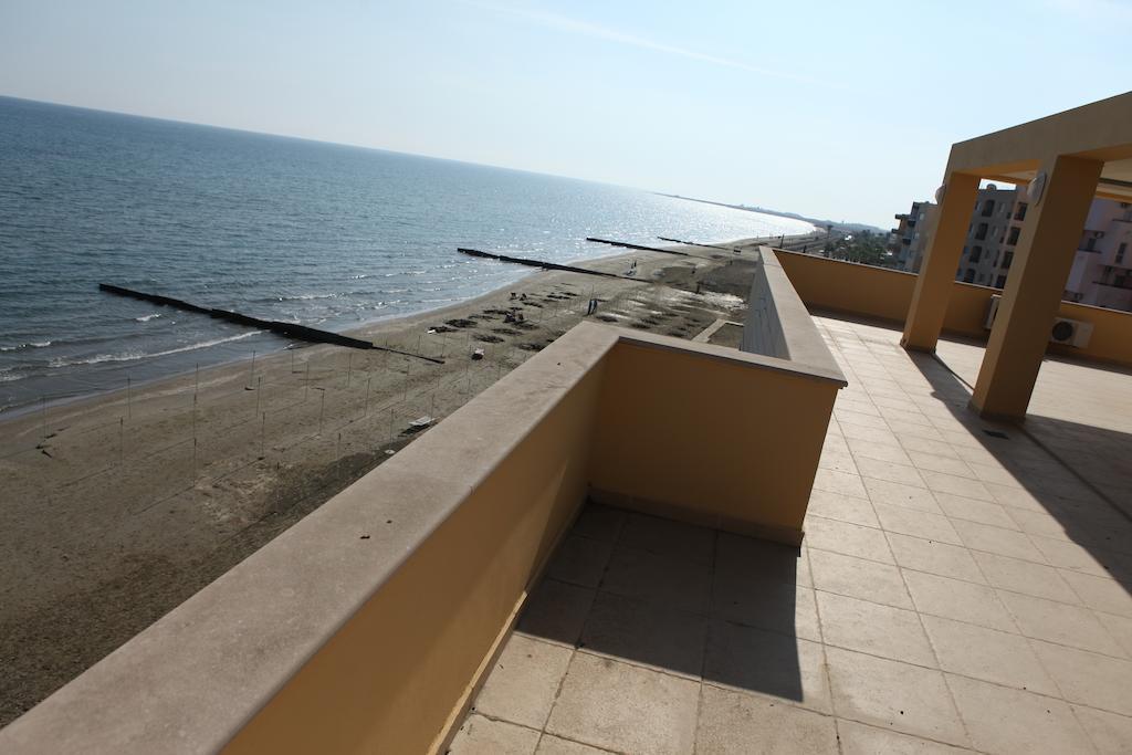 Apartment Quattro Sea View Beachfront Ap 6