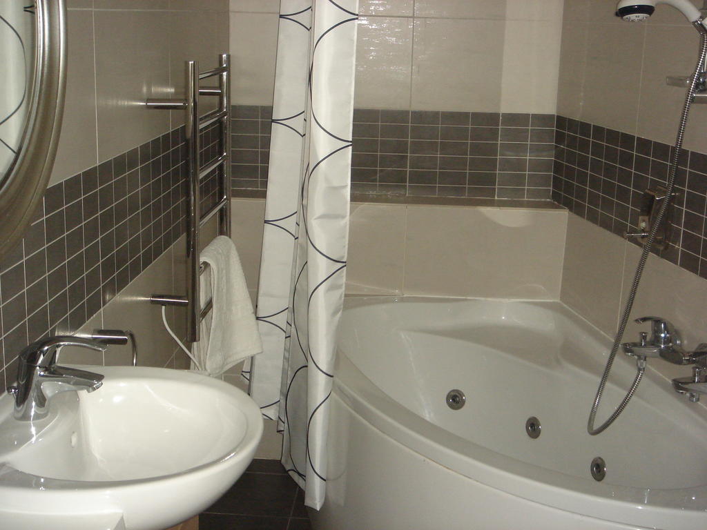Apartment To Kastri