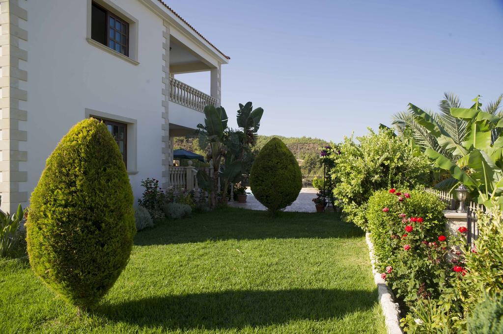 Villa Maria's Paradise