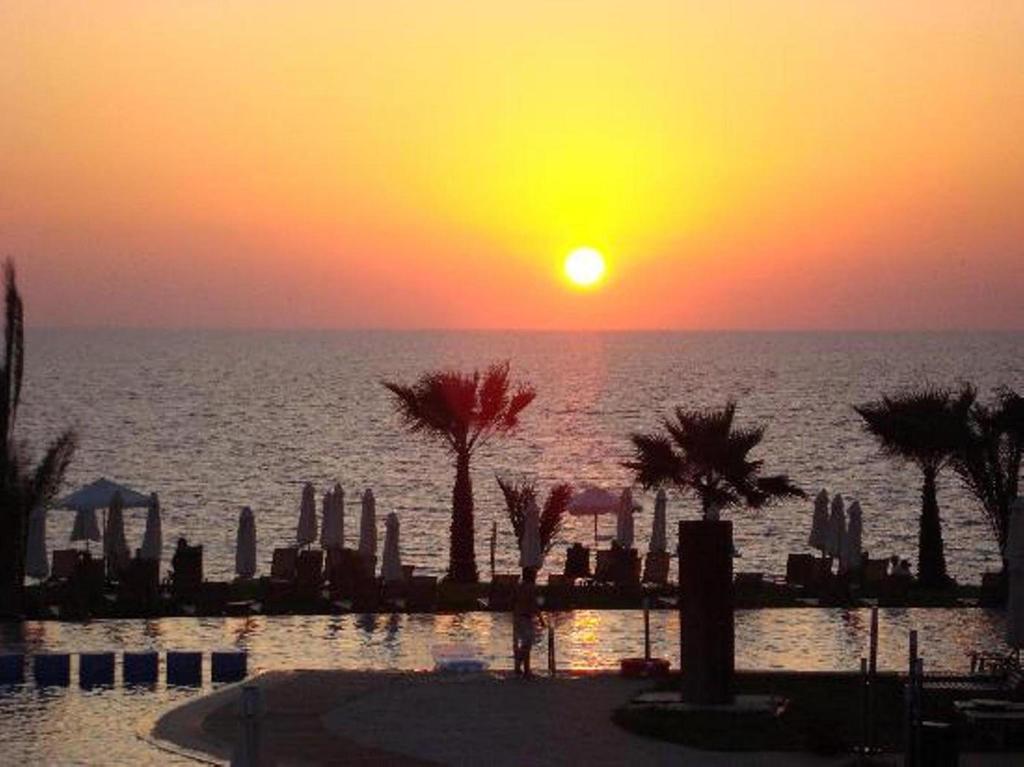 Hotel Capital Coast And 4*