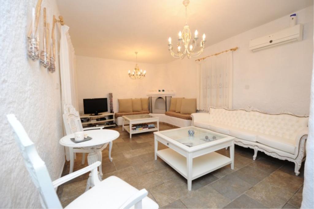 Villa Votsalo Pomos