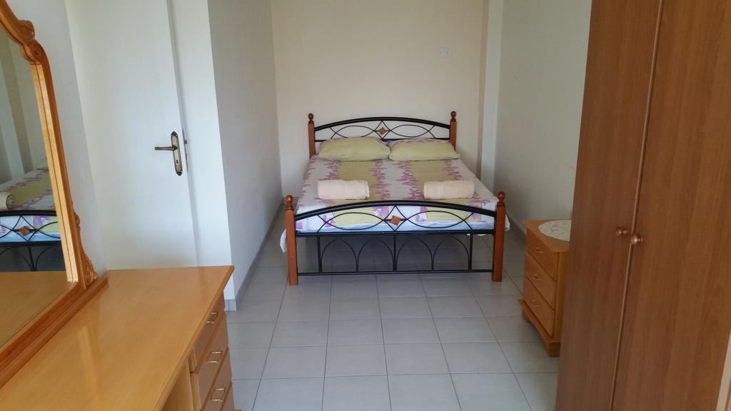 Aparthotel Marisa 2*