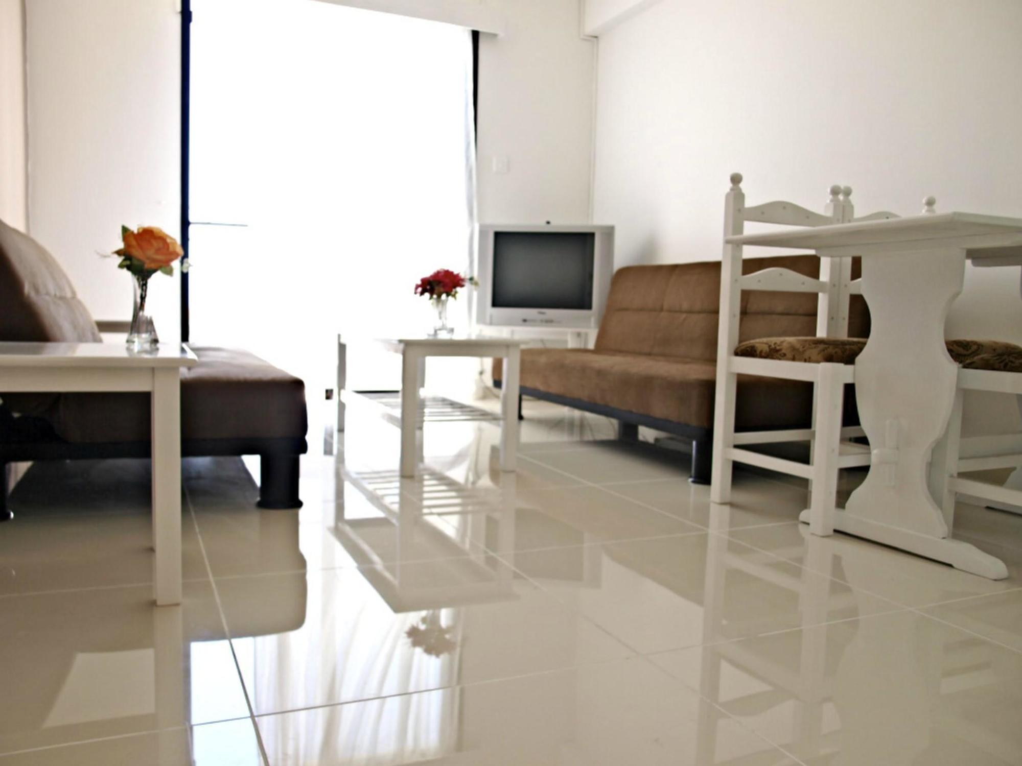 Aparthotel Hilltop Gardens Paphos