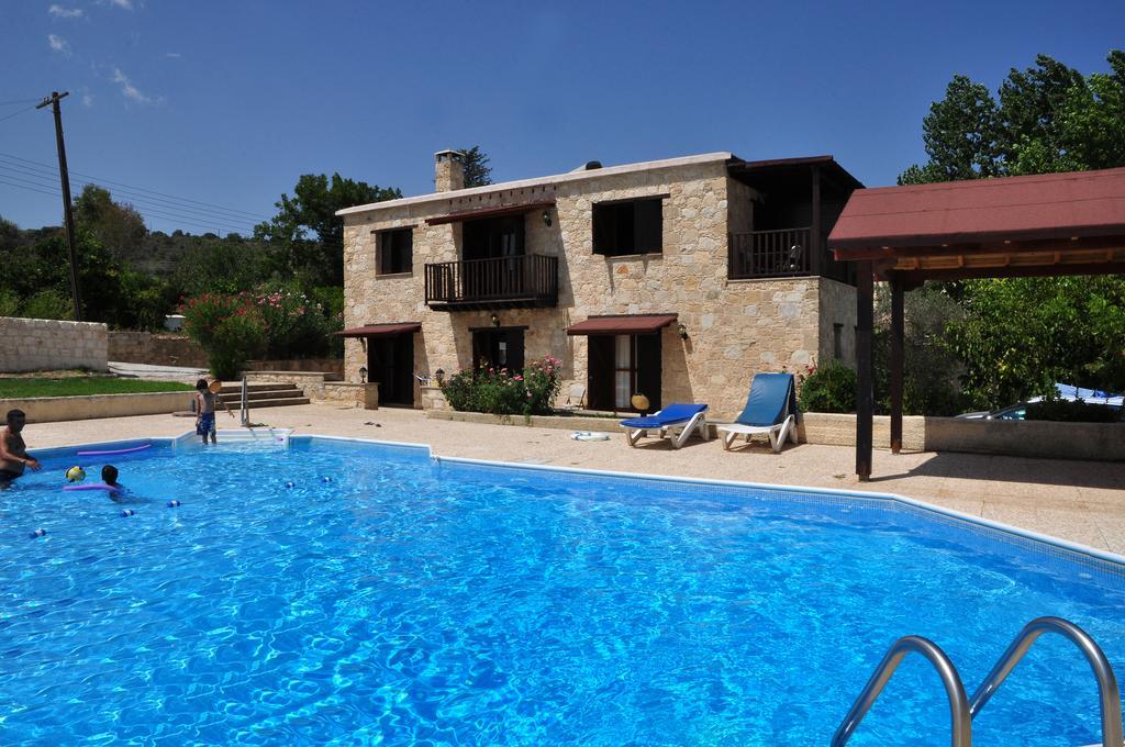 Guest house Amarakos λειτουργεί υπό νέα διεύθυνση Kato Akourdalia