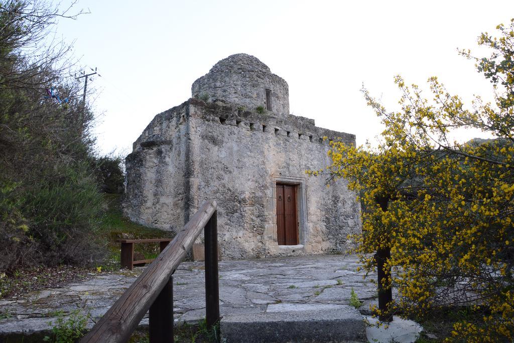 Amarakos λειτουργεί υπό νέα διεύθυνση Kato Akourdalia