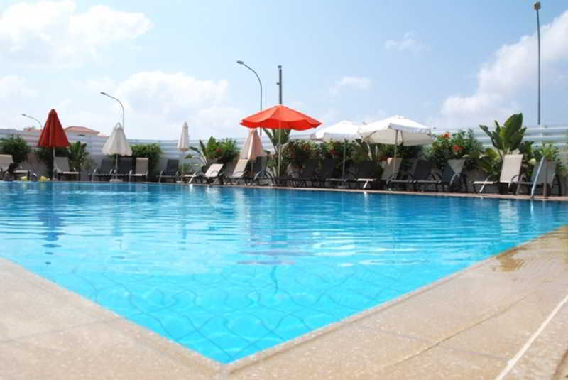 Resort Mythical Sands Paralimni