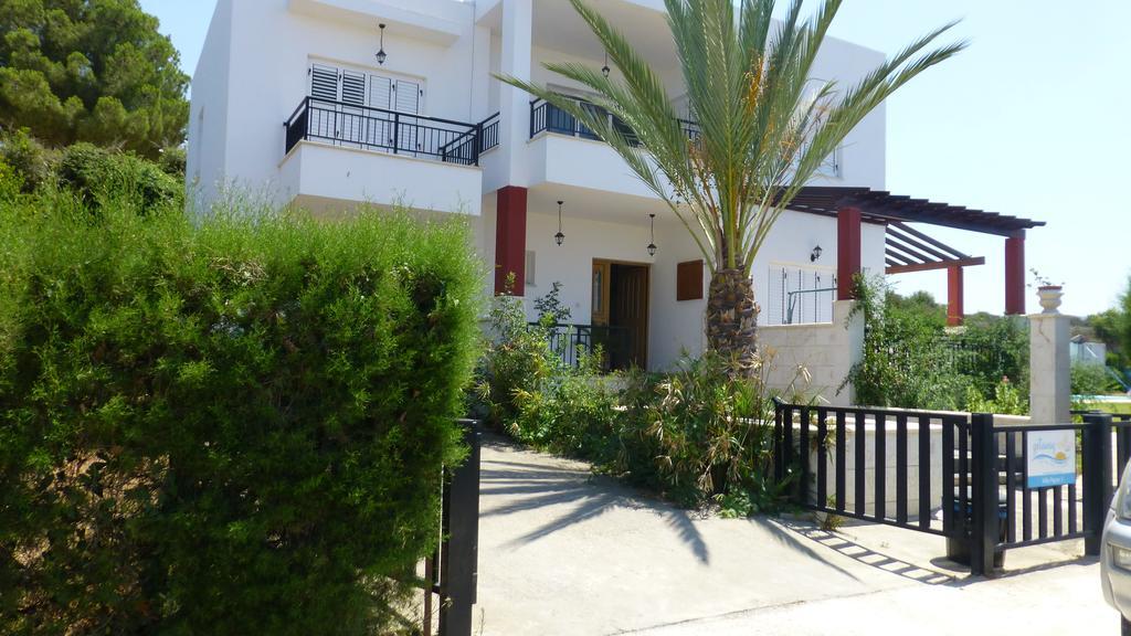 Papas Villas