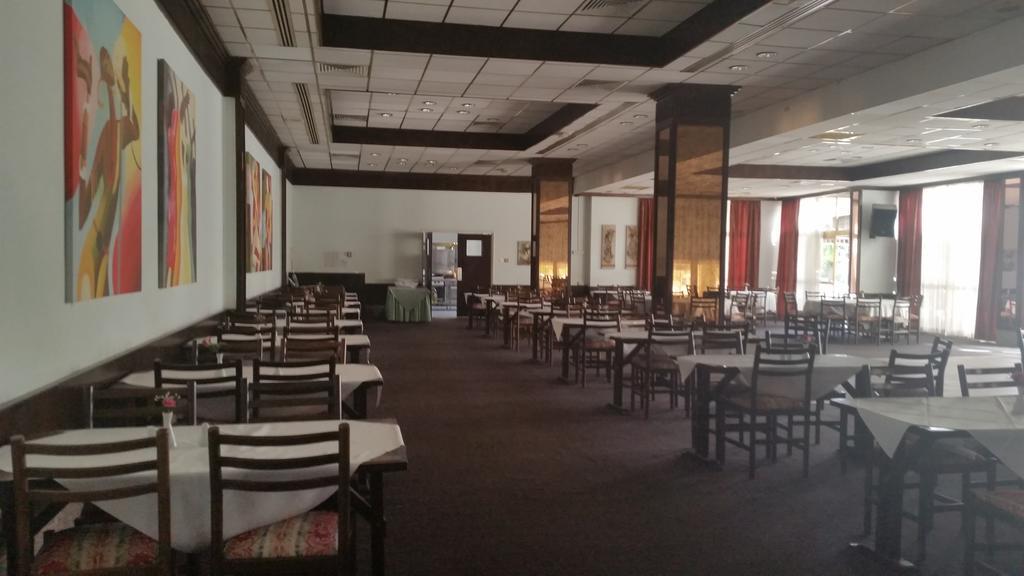 Hotel Crown Henipa