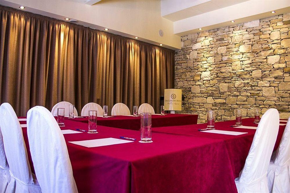 Hotel The Library Wellness Retreat 4*