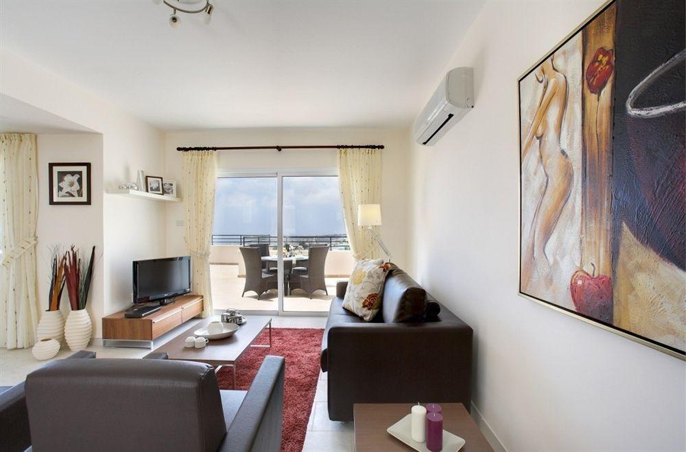 Club Coral View 3* Peyia