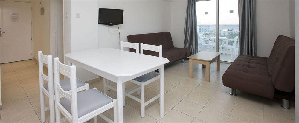 Vrissaki Aparthotel