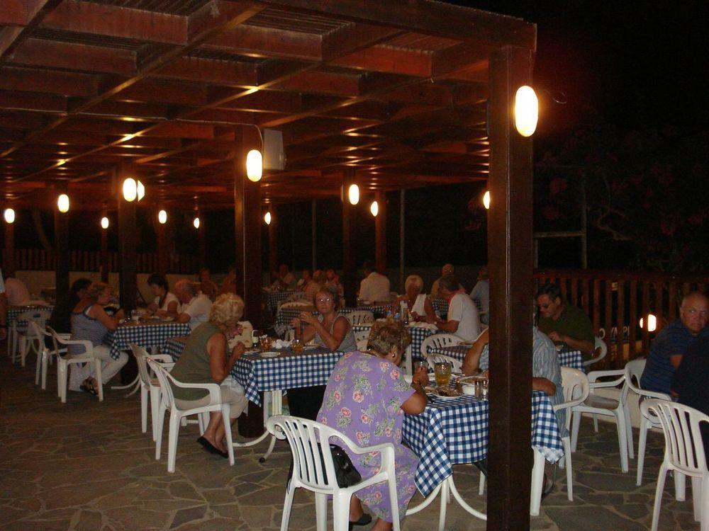 Harry's 3* Protaras