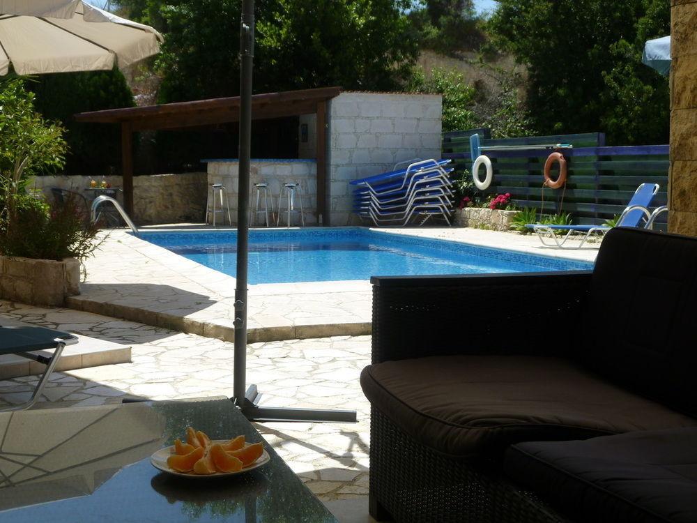 Avra Family Maisonettes Apartment Polis