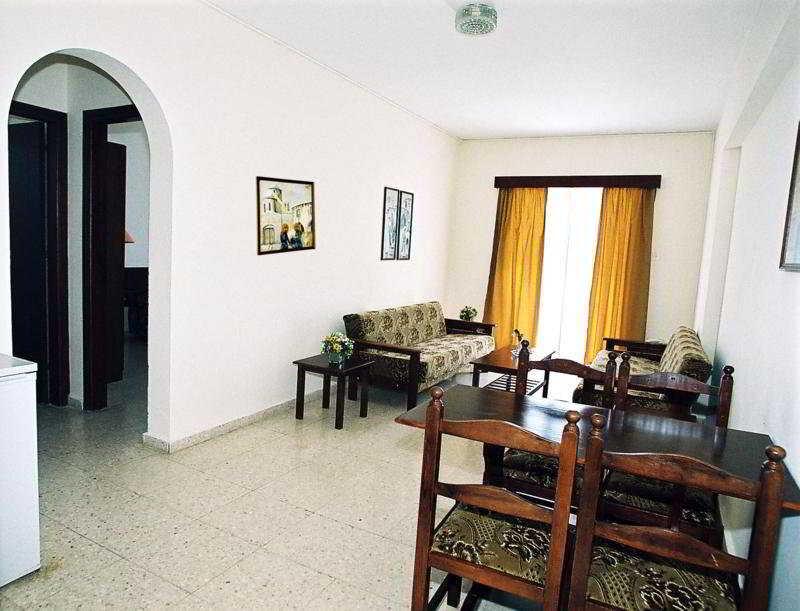 Hilltop Gardens 3* Paphos