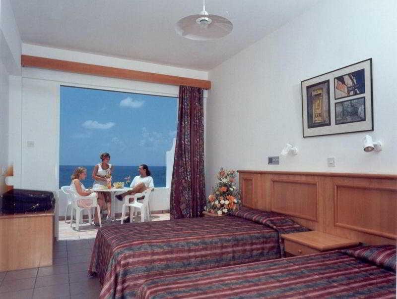 Corallia Coral Bay
