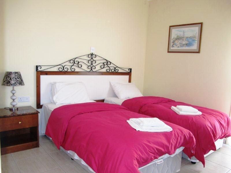 Mackenzie & Aparment 3* Larnaca