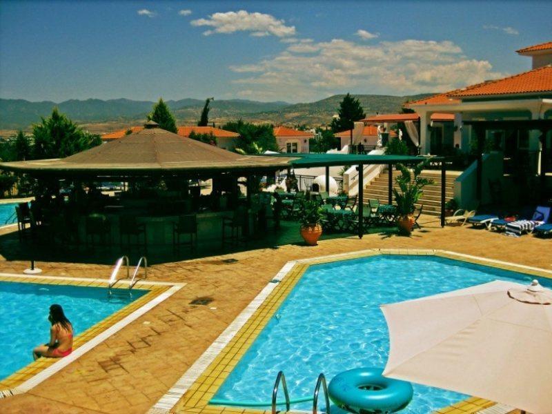 Akamanthea Village Apartment Polis