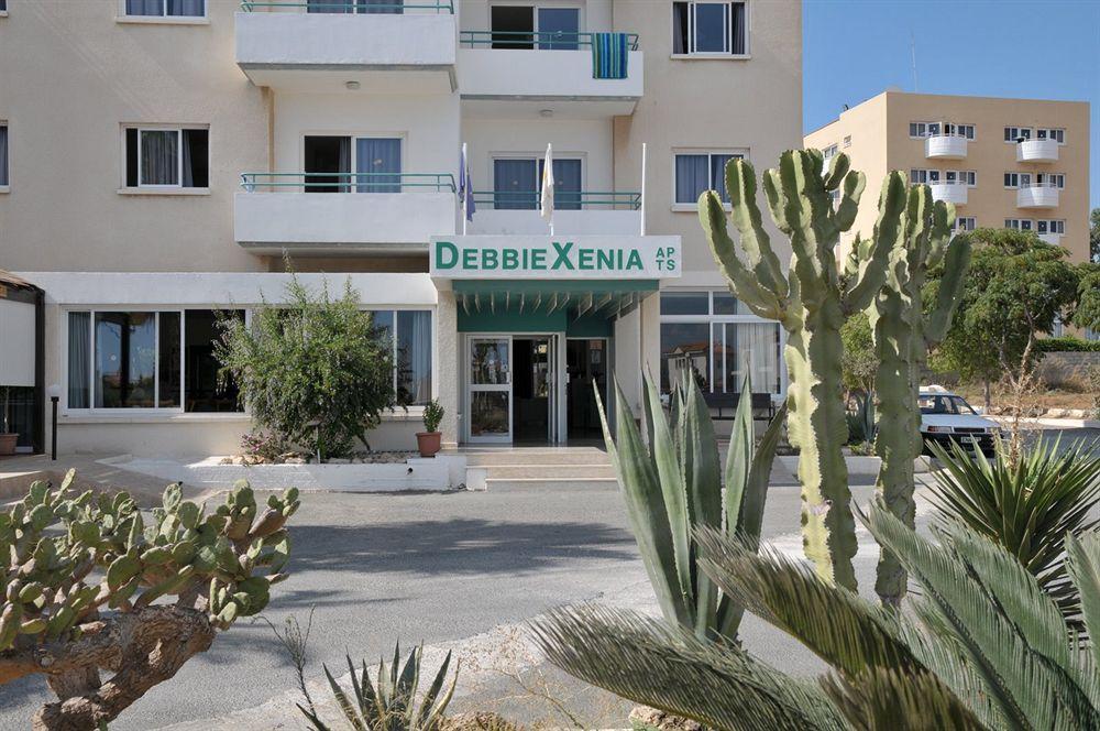 Debbiexenia Aparthotel Paralimni