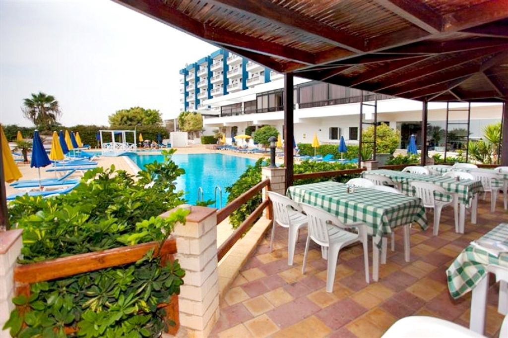 Sanders Florida * Agia Napa