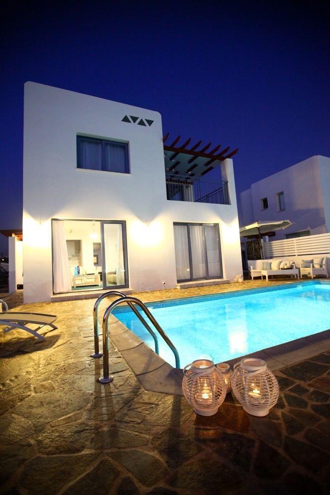 Meltemi Villa *