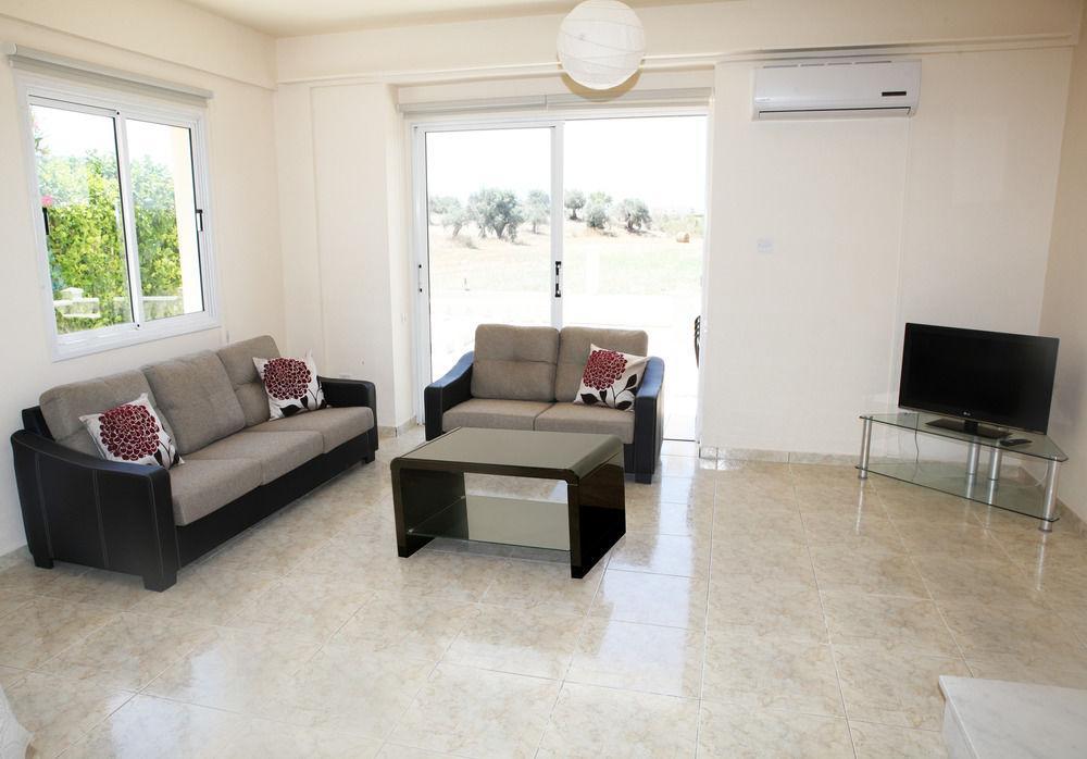 Hadjios Valley Villa *