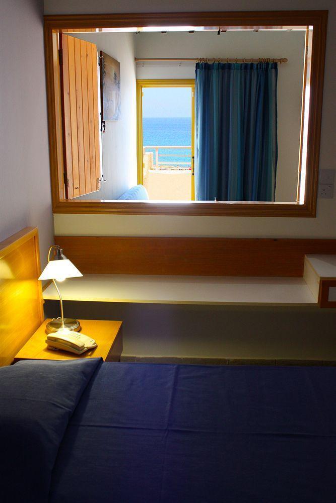 Myroandrou Aparthotel 3*