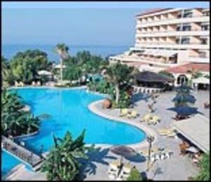Atlantica Bay - Adults Only Hotel Limassol